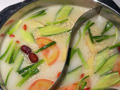 -佰人王串串香火锅(洋珠巷店)