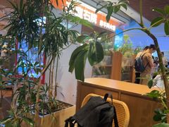 -瑞虹新天地月亮湾