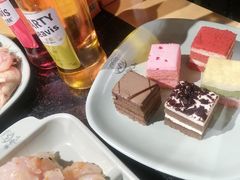 -釜御山海鲜烤肉火锅自助(新城市中心店)
