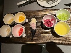 滚滚牛骨原汤锅-左庭右院鲜牛肉火锅黑金店(陆家嘴中心店)