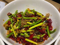 蒜苔炒肚丝-建辉湖南土菜馆(南大街店)