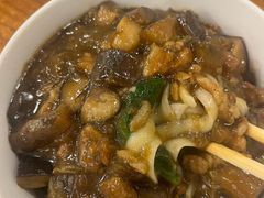 蘑菇茄子肉丁面-侯哥面馆(瑞景店)