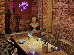 -鹿萤季·营地小馆(皇后公园店)