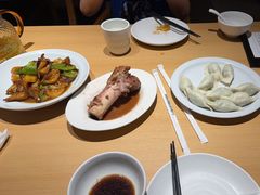 -关东小磨东北菜(上海长风大悦城店)