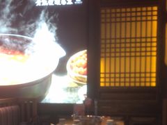 -野山舂·贵州现舂酸汤牛肉(东山店)