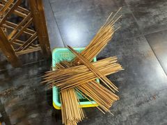 -何氏串串香火锅(翠亨店)