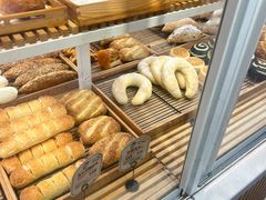 -焙丽拾光(麦凯乐直营店)