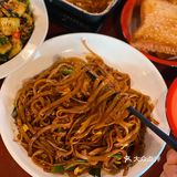 中山探店| 风味烧烤留住人间烟火气的东北饭堂