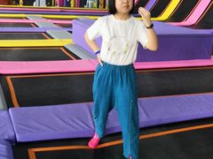 -嘿哟动霸CHUA·新潮玩运动娱乐中心·蹦床滑冰团建乐园