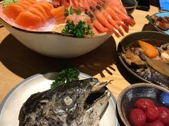 -枝魯枝魯自助料理