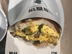 -老乡鸡(上海白玉兰广场店)
