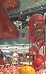 -Hamleys哈姆雷斯(三胞店)