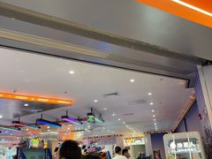 -反斗乐园π·电玩·高空拓展·蹦床(龙华天虹店)