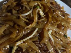 炒牛河-美食店(华贵路店)