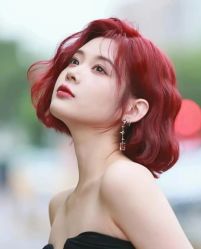 -苑苑发型设计