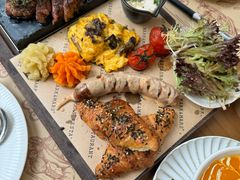 -Mark&Mars Restaurant