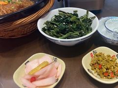 -富正毅三下锅·湘西韵味(天门山索道店)
