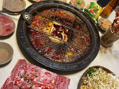 -渝嘴小老弟老火锅(华新村店)