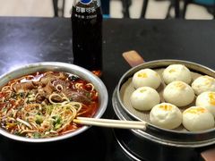 -薛记襄阳香辣牛肉面(平安路店)