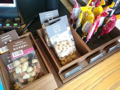 零售区-星巴克臻选(成都环球乐天店)