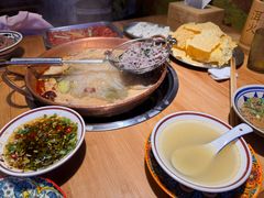 -洱火云南酸菜牛肉火锅(石景山当代商城店)