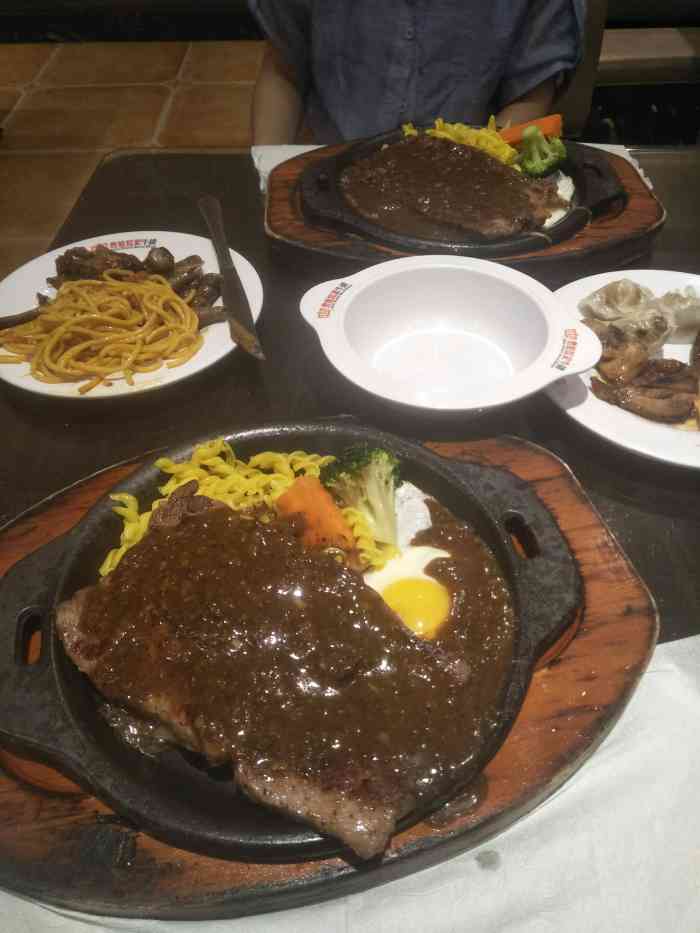 贵族世家牛排自助餐厅(宝龙城市广场店)-"店名:贵族世家牛排自助餐厅
