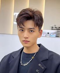 -东方美妍小鹏造型