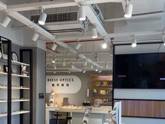 -瑞司视光眼镜·蔡司战略合作眼镜店(新街口店)