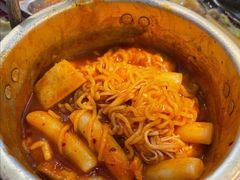 -青瓦炭韩潮烤肉(花园道店)