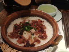 老广腊味煲仔饭-大榕树下顺德菜(融创茂店)