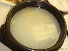 过桥米线-蝴蝶泉宾馆-中餐厅