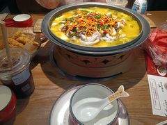 -山城外·非遗酸菜鱼(蜀都万达店)