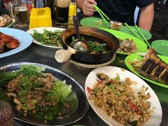 -明记烧鱼美味店