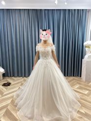 -予白婚纱礼服馆