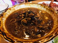 东北小鸡炖蘑菇-东北农家小院(定西路店)