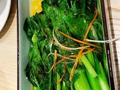 -关东小磨东北菜(上海长风大悦城店)