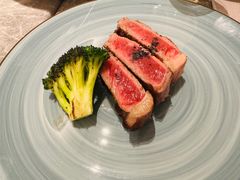 牛扒-厨艺海鲜自助餐厅•越秀宾馆希尔顿格芮精选酒店