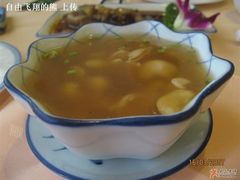 酸辣乌鱼蛋汤-汇泉王朝大饭店-旋转餐厅(南海路店)