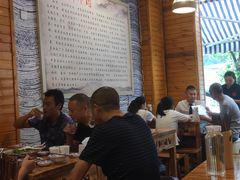 大堂-杨三孃跷脚牛肉(西外棕榈岛店)