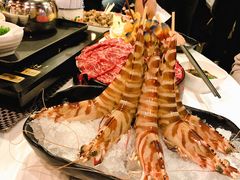 -鲜入围煮花胶鸡海鲜火锅