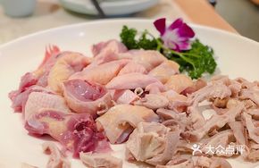 Signature Peppered Pig's Stomach Chicken