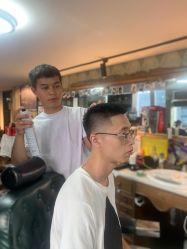 -Libertines barbershop 浪子理发店