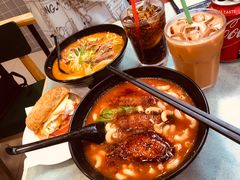 番茄浓汤鸡翅猪扒通粉-华嫂冰室(尖沙咀店)