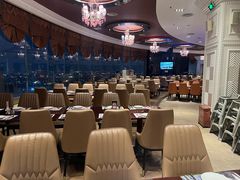 -荣誉国际酒店-云顶旋转餐厅