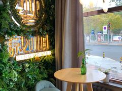 -ZING COFFEE 镜咖啡