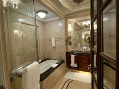 -广州富力丽思卡尔顿酒店