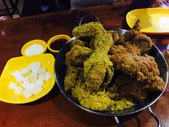 -BHC炸鸡(明洞总店)