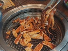 -明洞阿姨·韩式酱蟹烤肉·创意料理(三元桥店)