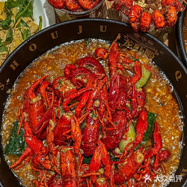 谁能拒绝这一口小龙虾拌面啊…