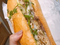 -Bánh Mì Huynh Hoa